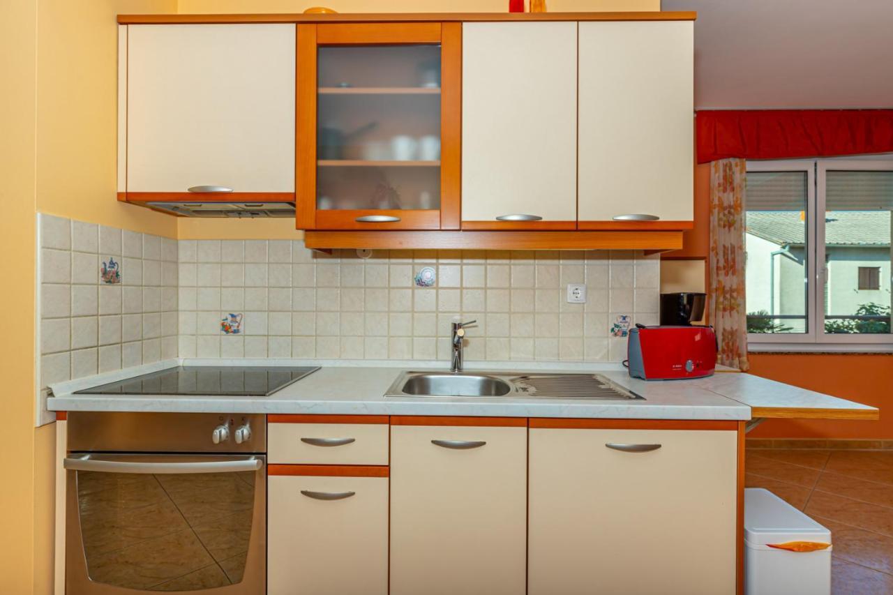 Apartman Rima Dramalj Buitenkant foto