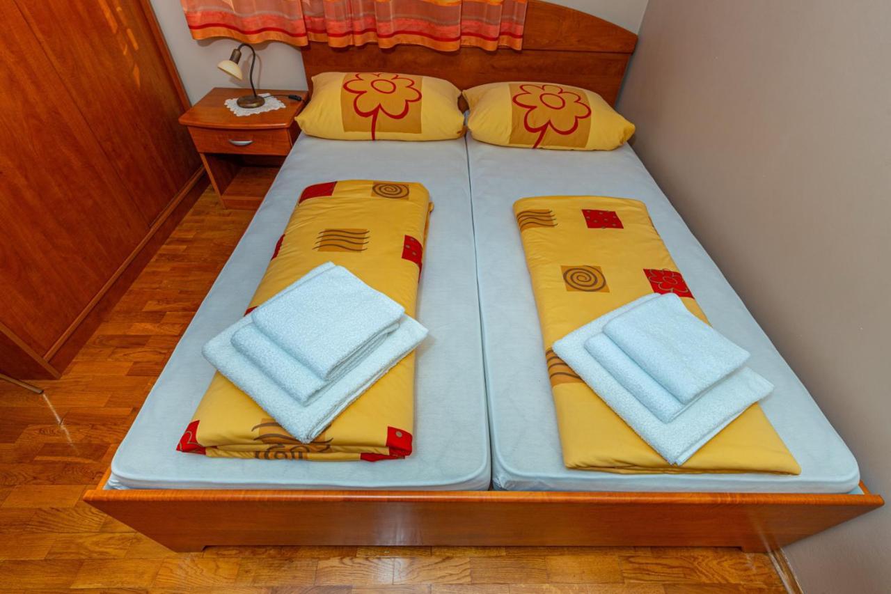 Apartman Rima Dramalj Buitenkant foto